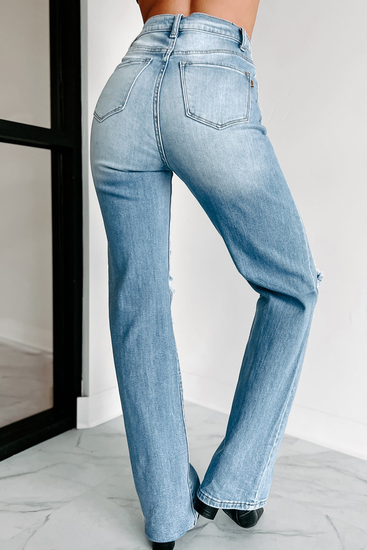 Gwyneth High Rise Wide Leg Distressed Jeans (Medium/Light) - NanaMacs