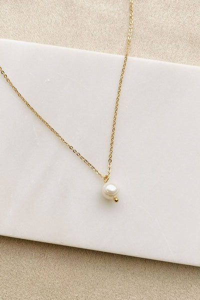 Simply Delicate Pearl Necklace (Gold) - NanaMacs