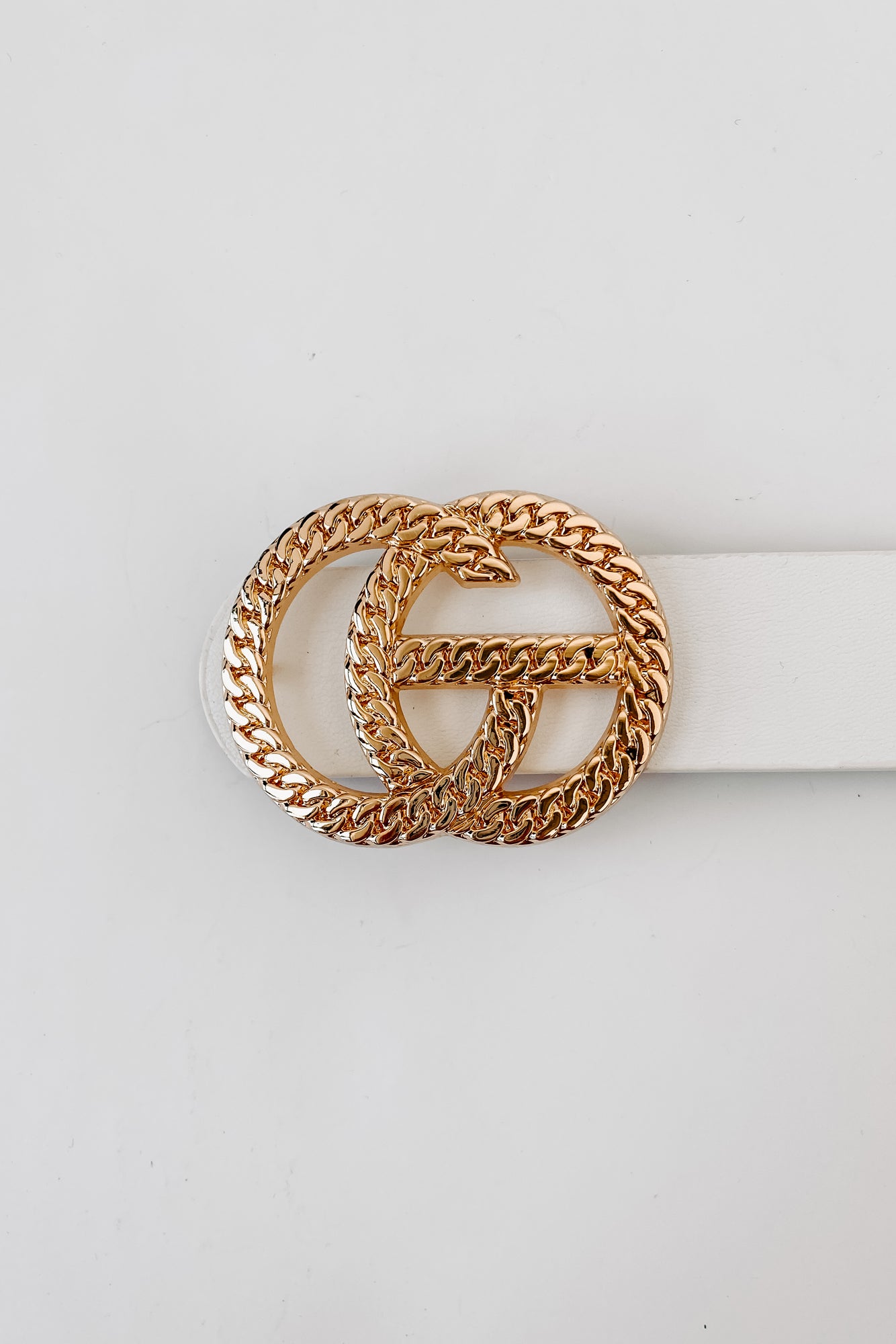 Gigi Flat Chain Textured Buckle Belt (White) - NanaMacs