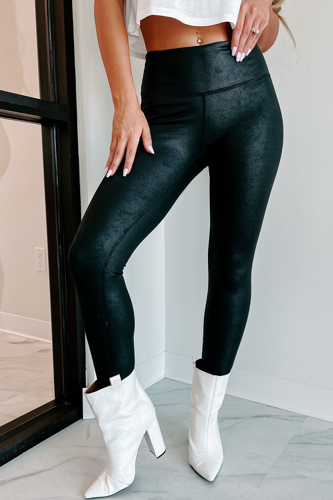 Women's Spanx Faux Leather Leggings Metallic Black Size Large : r