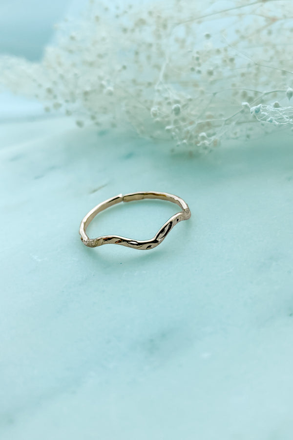 Sea Me Go Delicate Ring (Gold) - NanaMacs