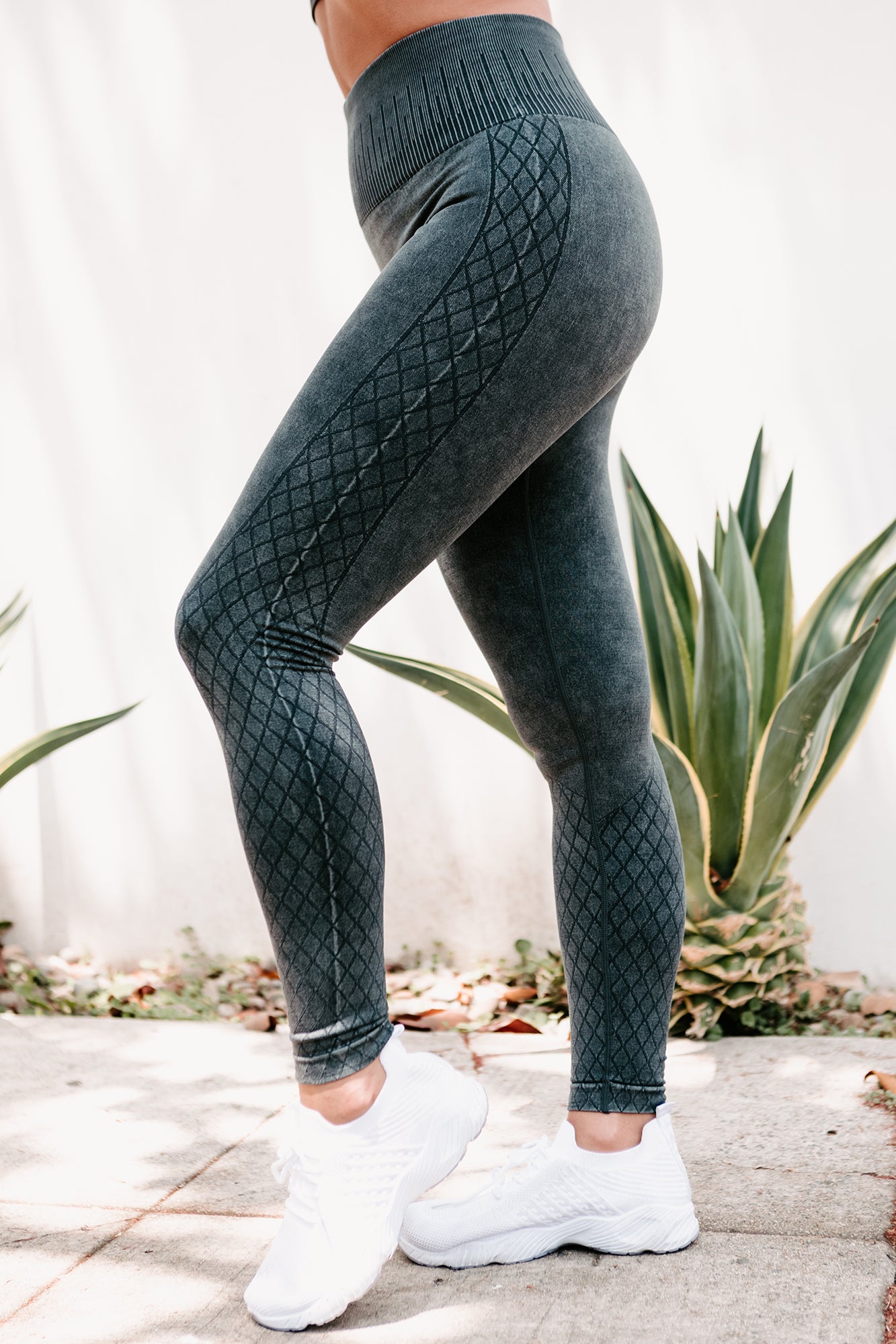 Impossible To Ignore Seamless Mineral Washed Leggings (Black) - NanaMacs