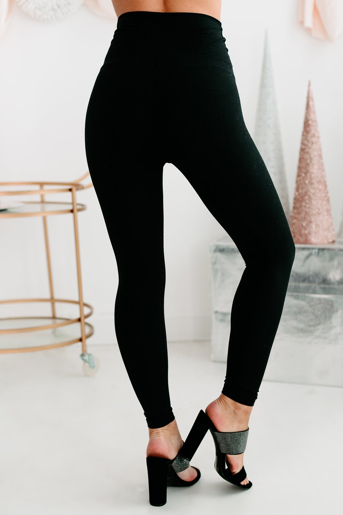 Suki Cross-Over Waist Flared Yoga Pants (Black) · NanaMacs