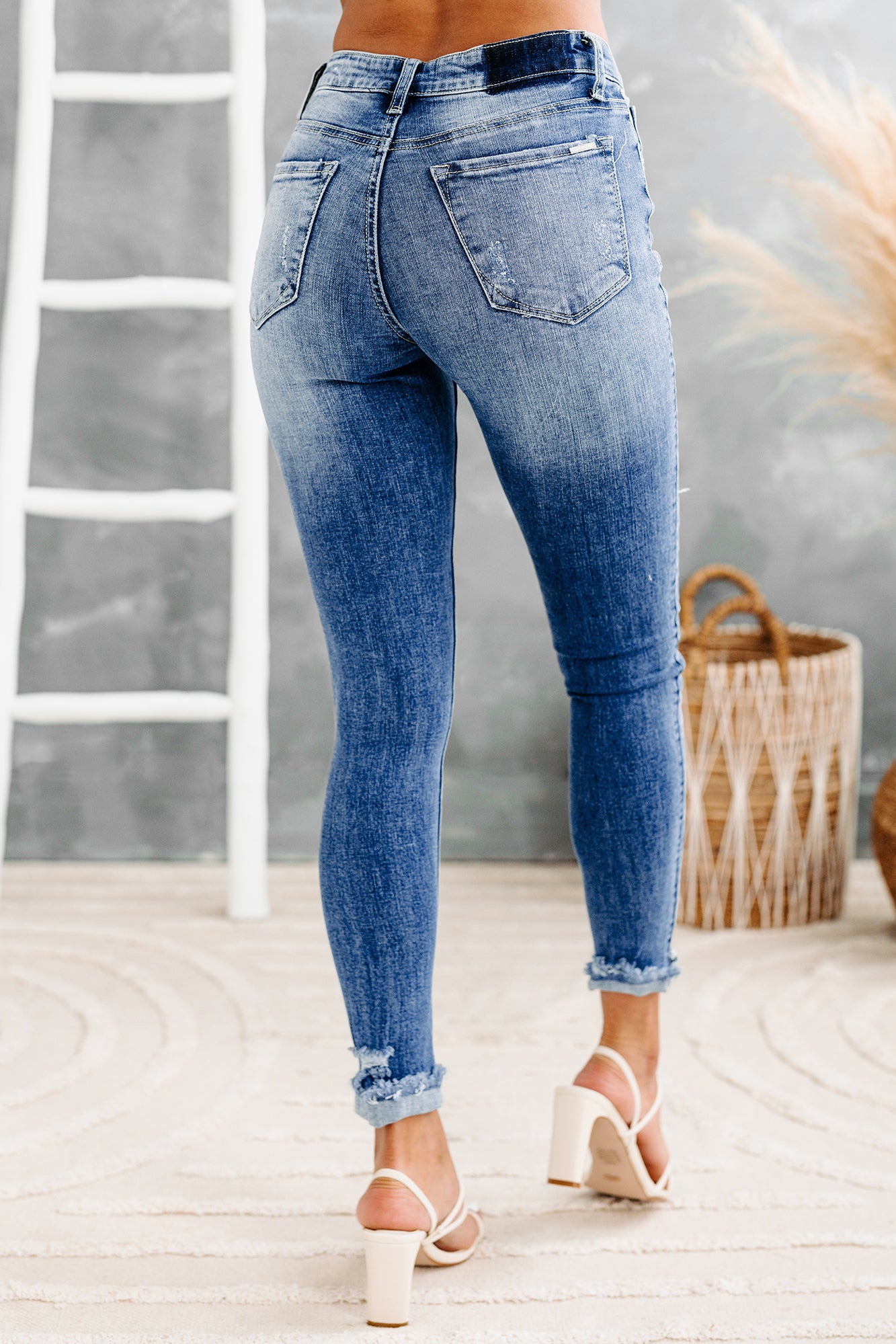 Doretta Insane Gene Mid-Rise Button-Fly Distressed Skinny Jeans (Mediu ·  NanaMacs