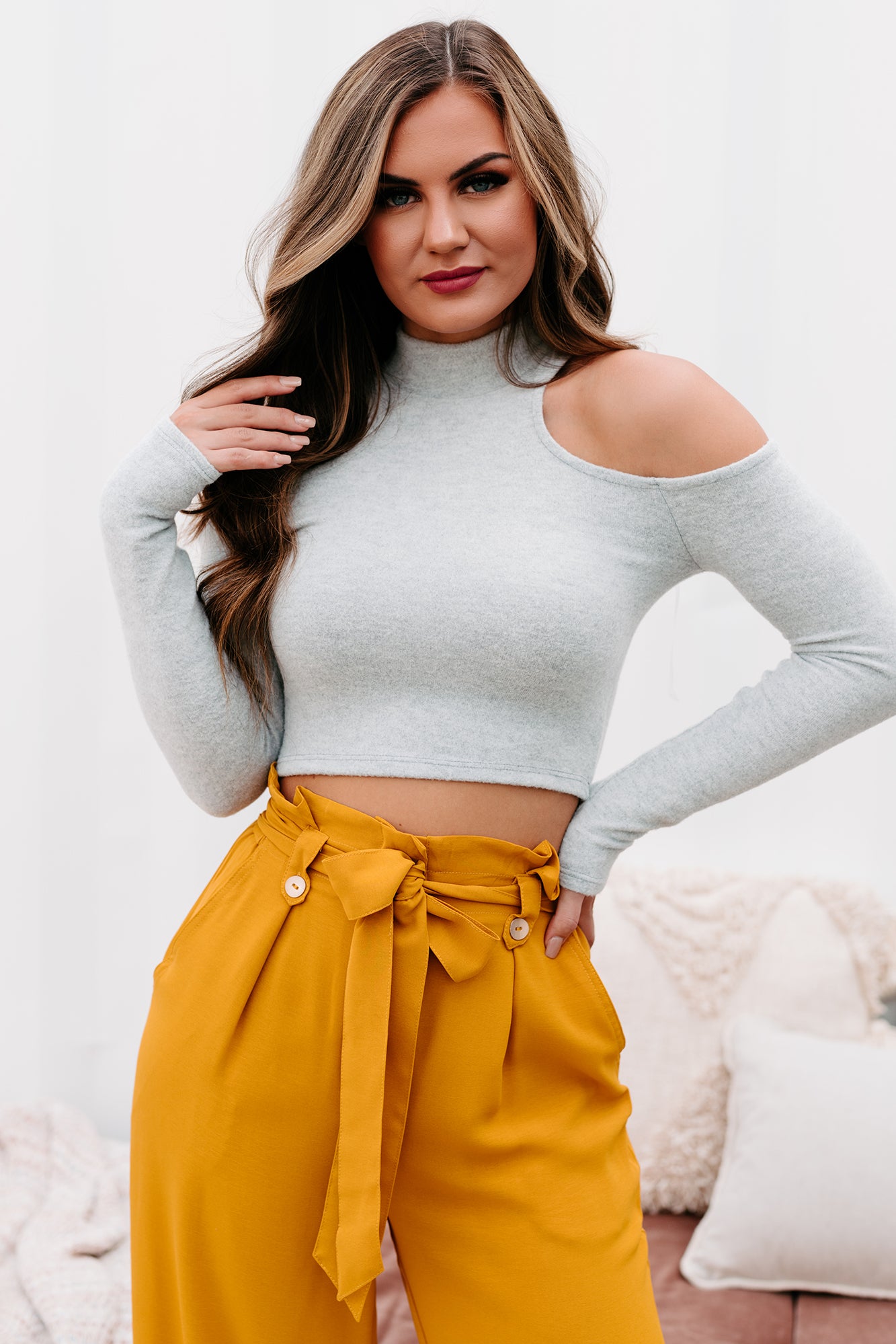 Kodiak Moment Cropped Cold Shoulder Top (Heather Grey) - NanaMacs