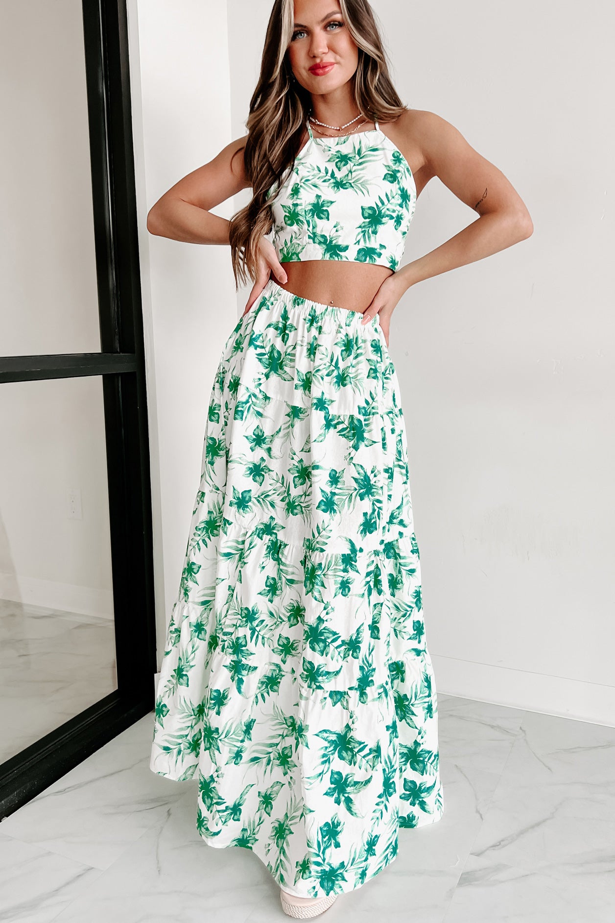 These crop top + maxi skirt pairings prove that opposites attract in  fashion too | Vogue India