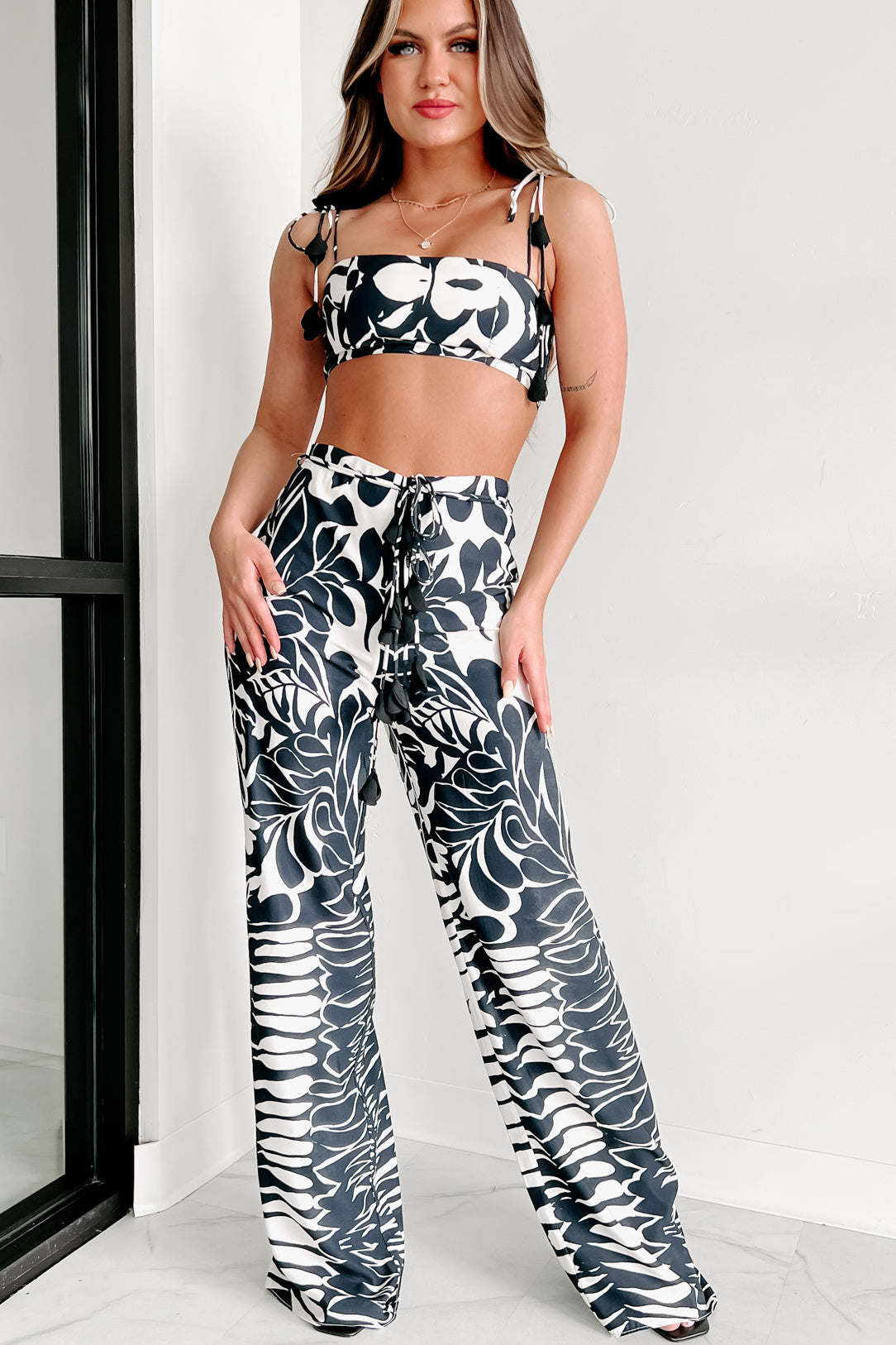 Made To Be Magnificent Two Piece Pant Set (Black/Ivory) - NanaMacs