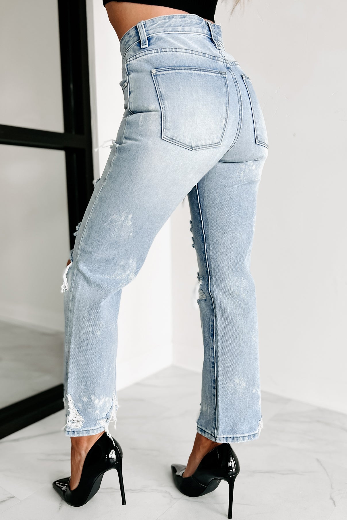 Chrisley High Rise Distressed Straight Leg Jeans (Medium) - NanaMacs